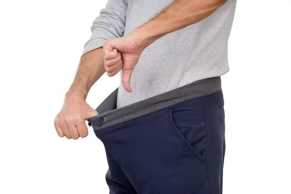 një burrë është i pakënaqur me madhësinë e penisit të tij, si ta zmadhojë atë