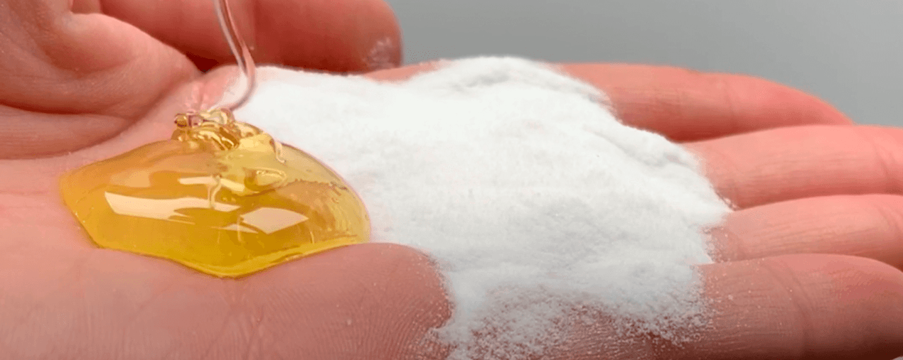 Zmadhimi i penisit me sodë buke dhe mjaltë